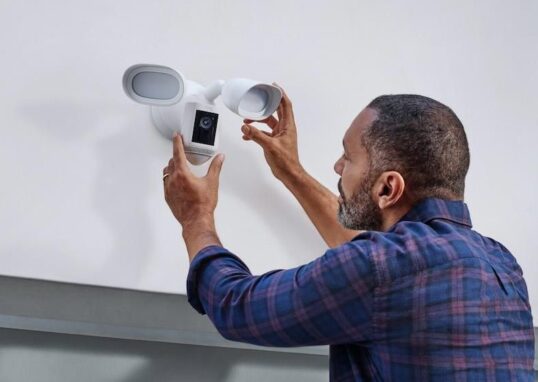 Home Security camera Canada