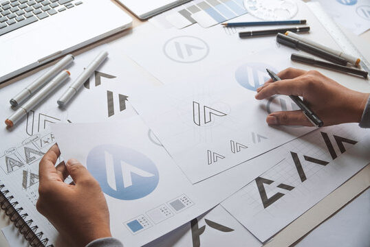 The Art and Strategy Behind a Skilled Logo Designer